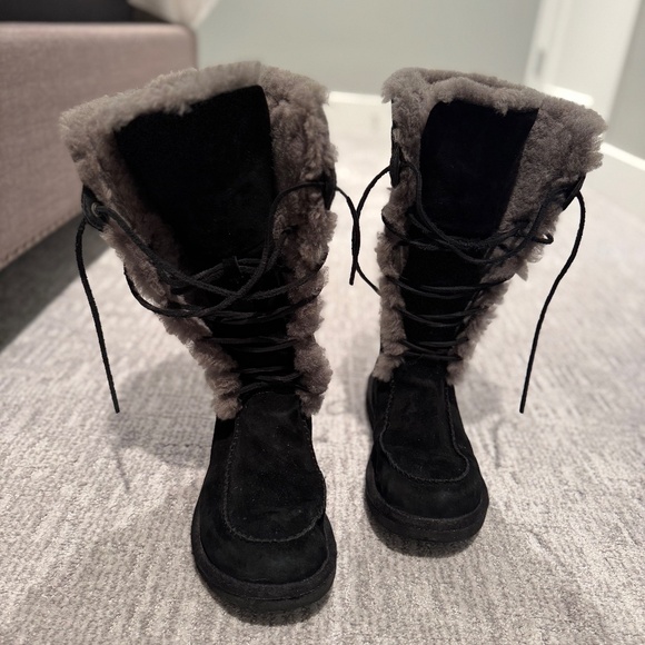 Ugg Winter boots, Size 8, black and grey - Picture 3 of 4